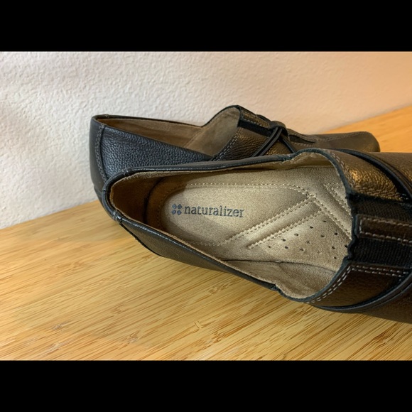 Naturalized. Black. Slip on. 8N. Maybe worn once. - Picture 4 of 4